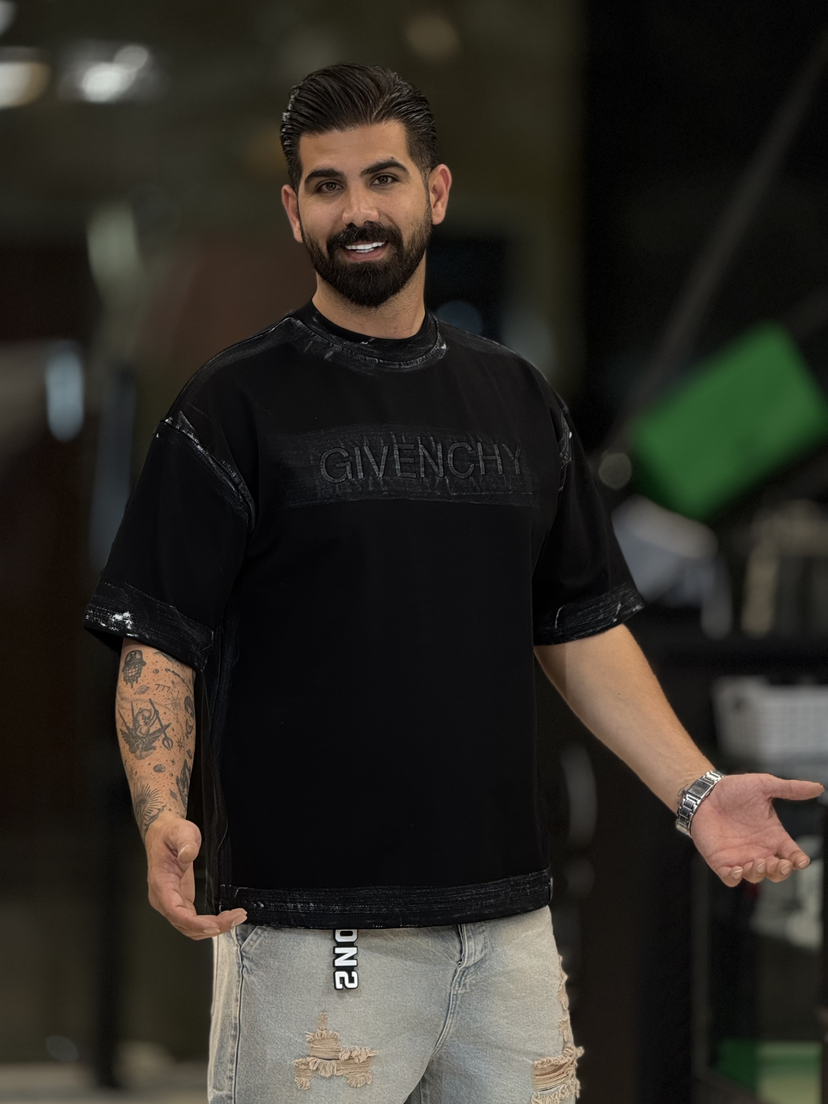 تیشرتGIVENCHYکاستوم قلمکاریSH1824