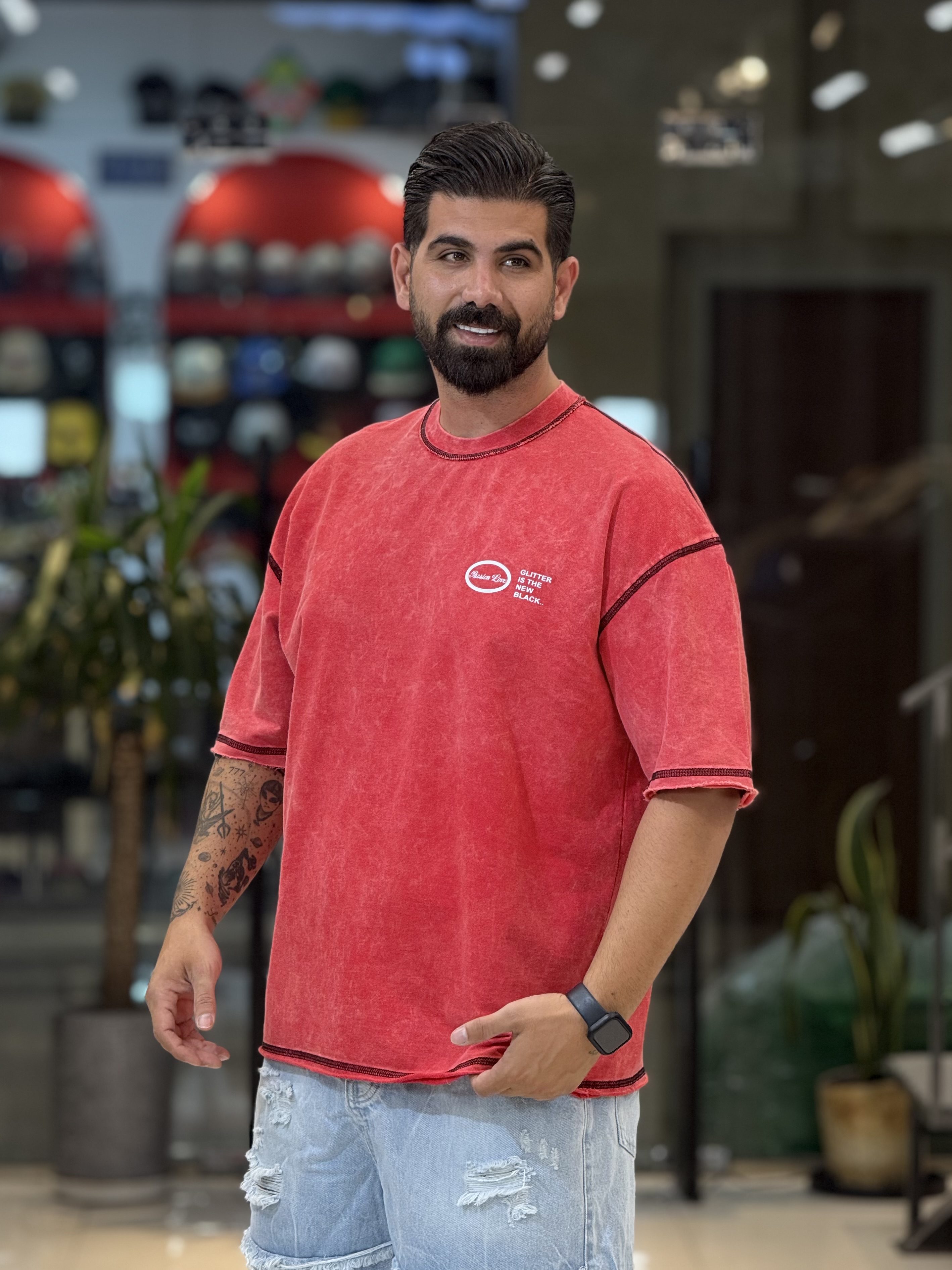 قرمز