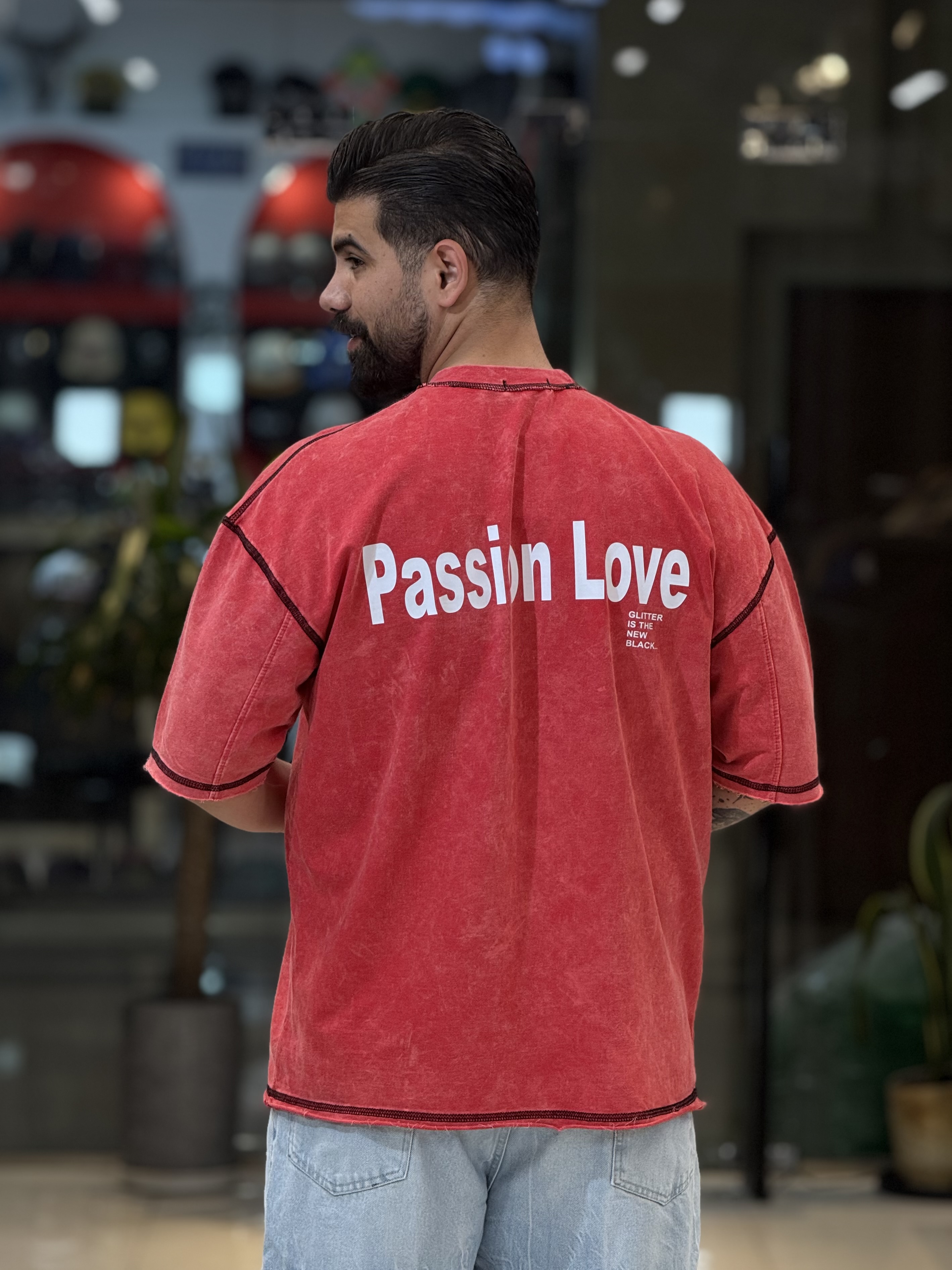 قرمز