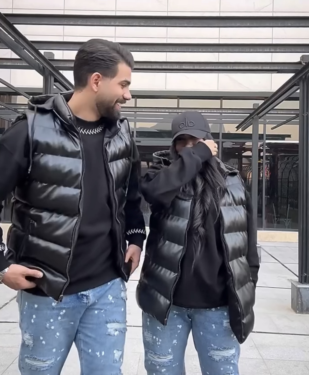 پافر چرم کلاهدار1237